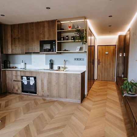 Minimalist Design Penthouse - Kosice Old Townアパートメント エクステリア 写真